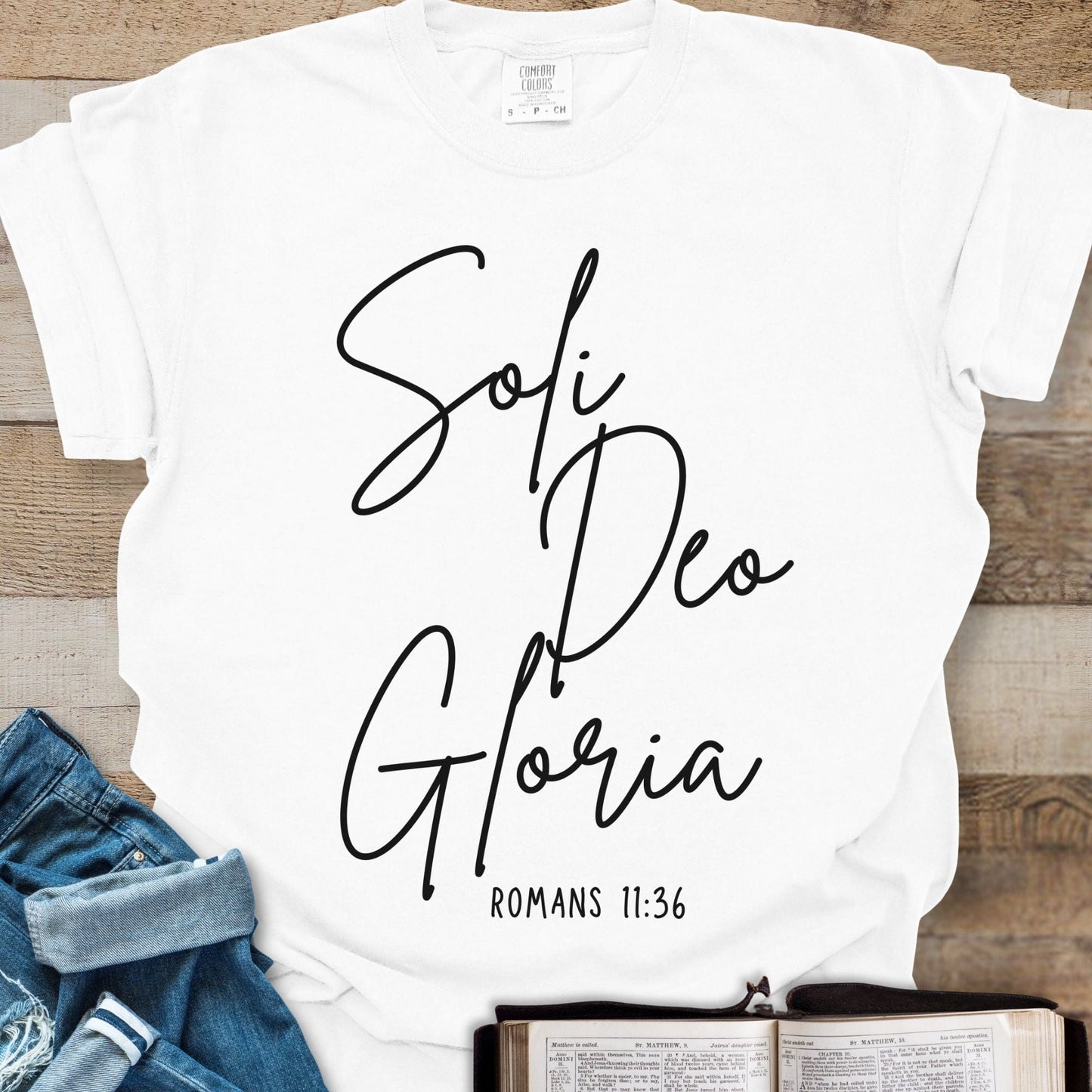 Soli Deo Gloria Script - Tee