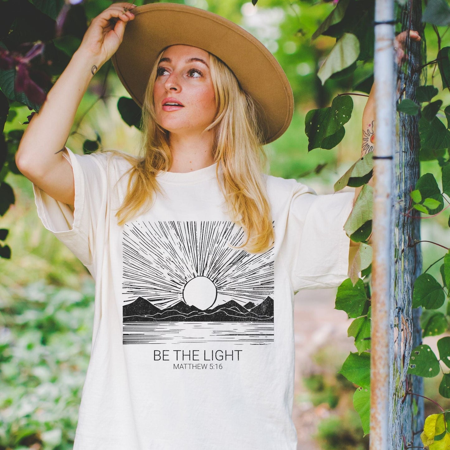 Be the Light - Tee