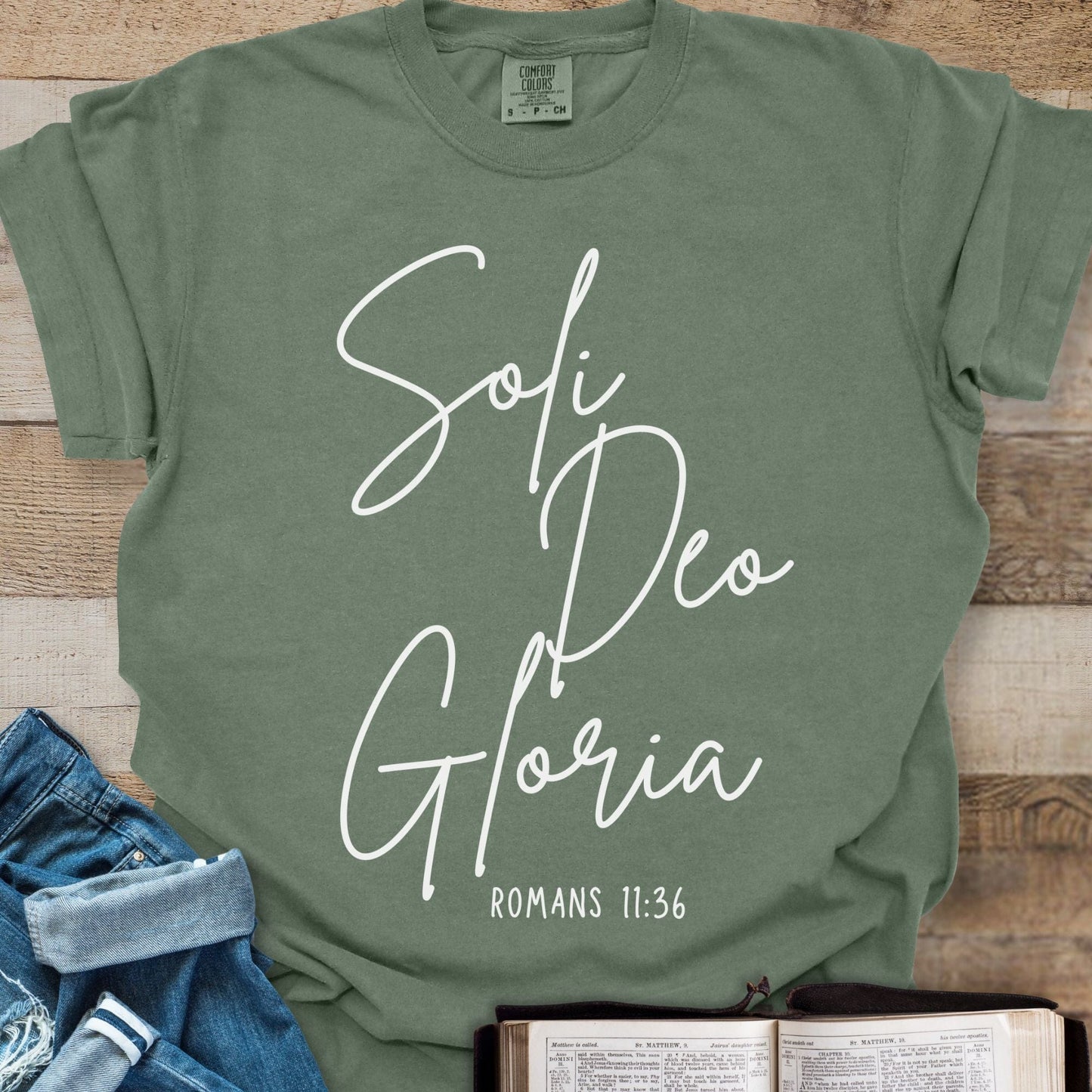 Soli Deo Gloria Script - Tee